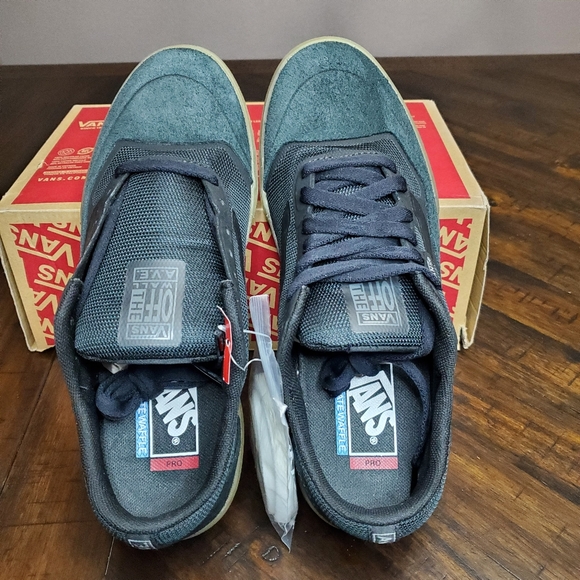 Vans Ave Pro Black/Gum Men Size 7, equivalent to Women Size 8.5 - Picture 4 of 11